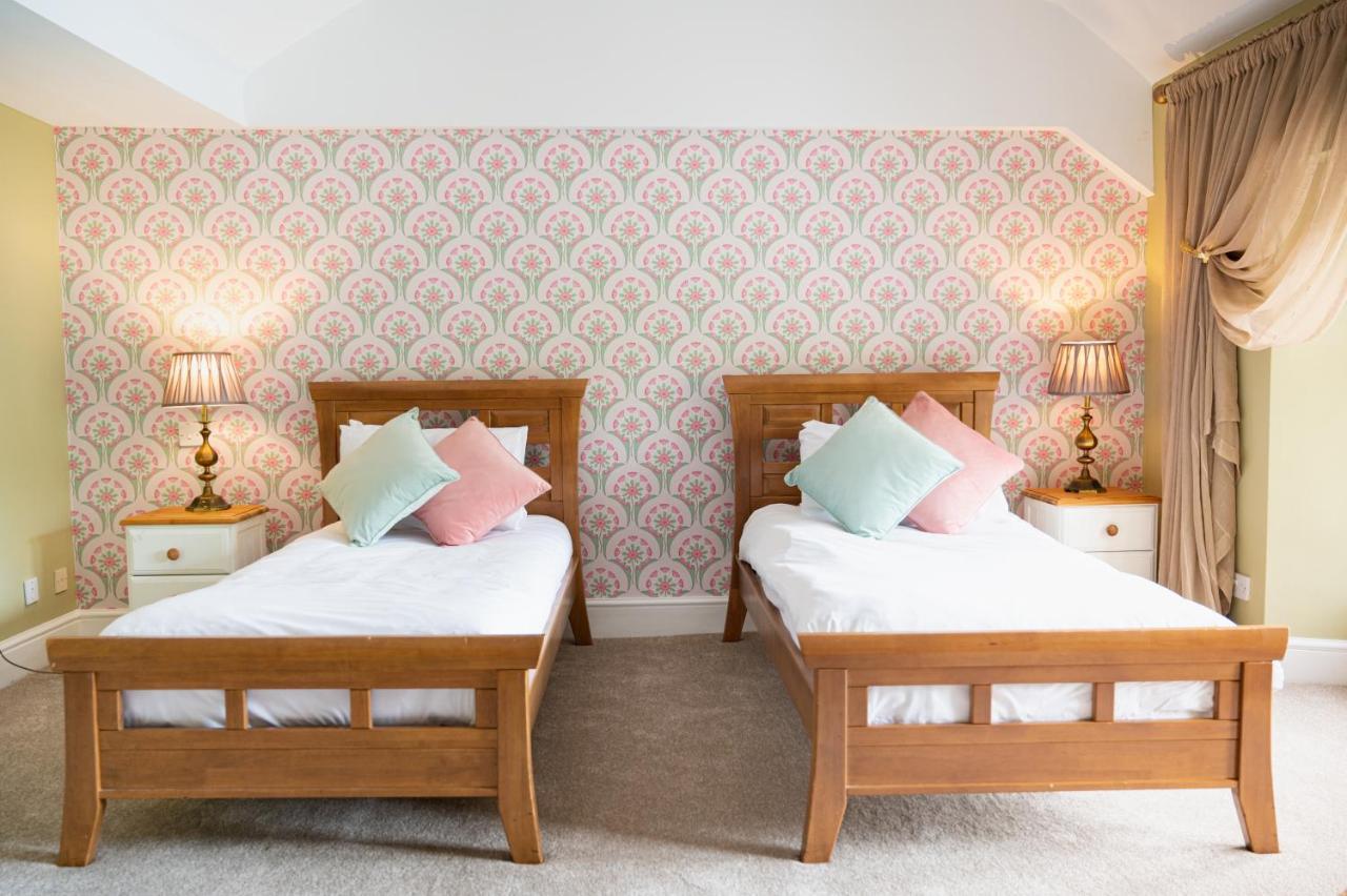 Miskin Manor Hotel Генсол Екстер'єр фото