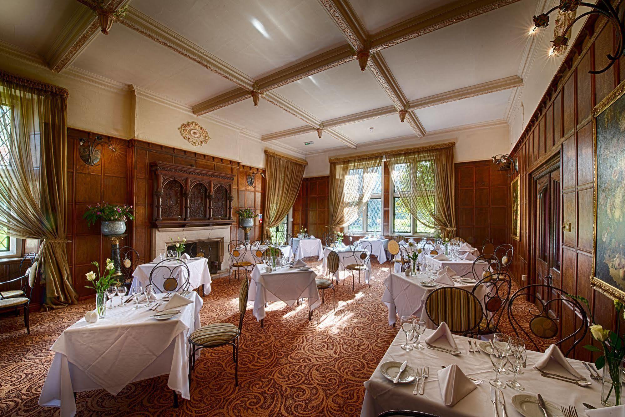 Miskin Manor Hotel Генсол Екстер'єр фото