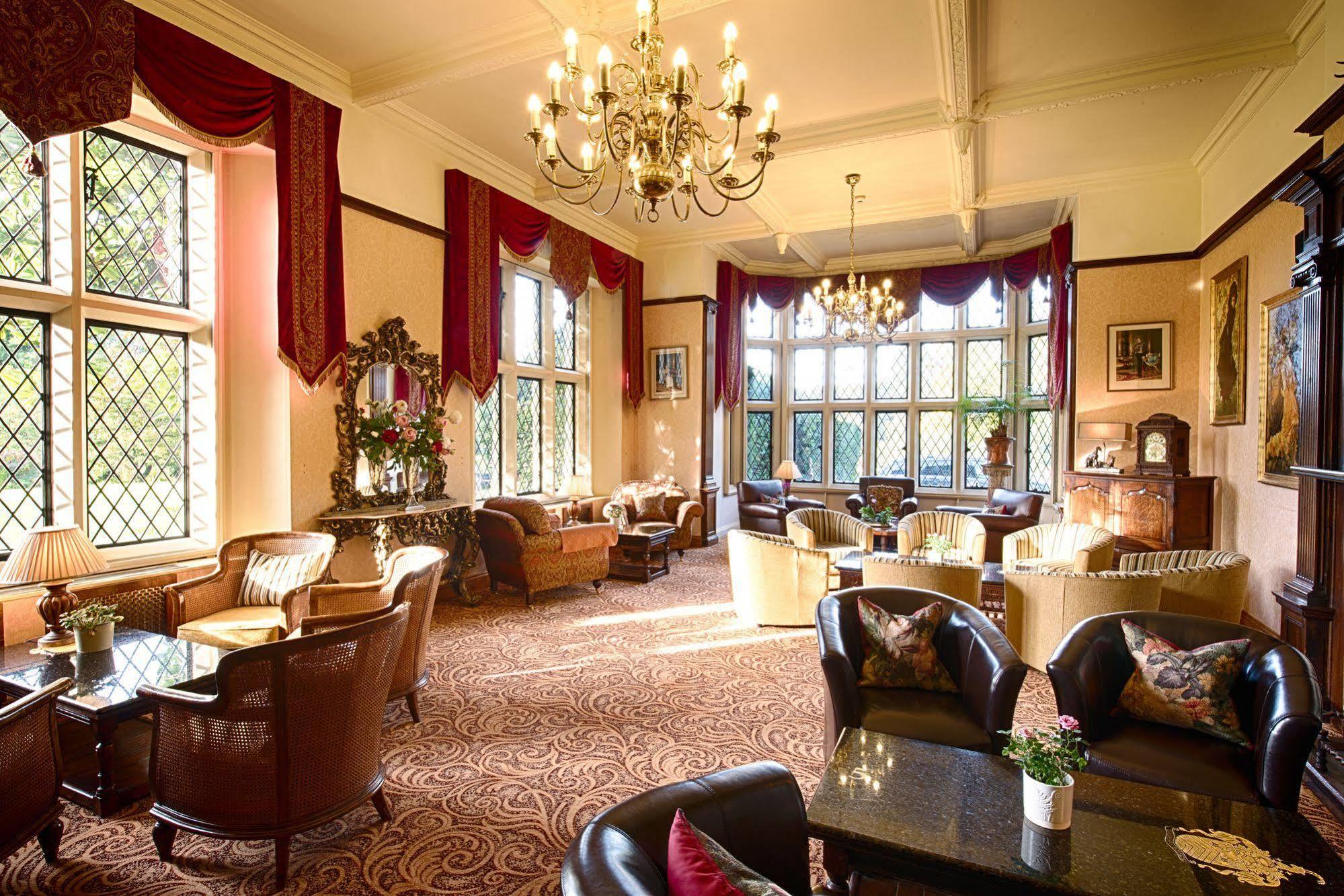 Miskin Manor Hotel Генсол Екстер'єр фото